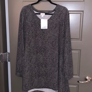 LuLaRoe Elizabeth Top NWT